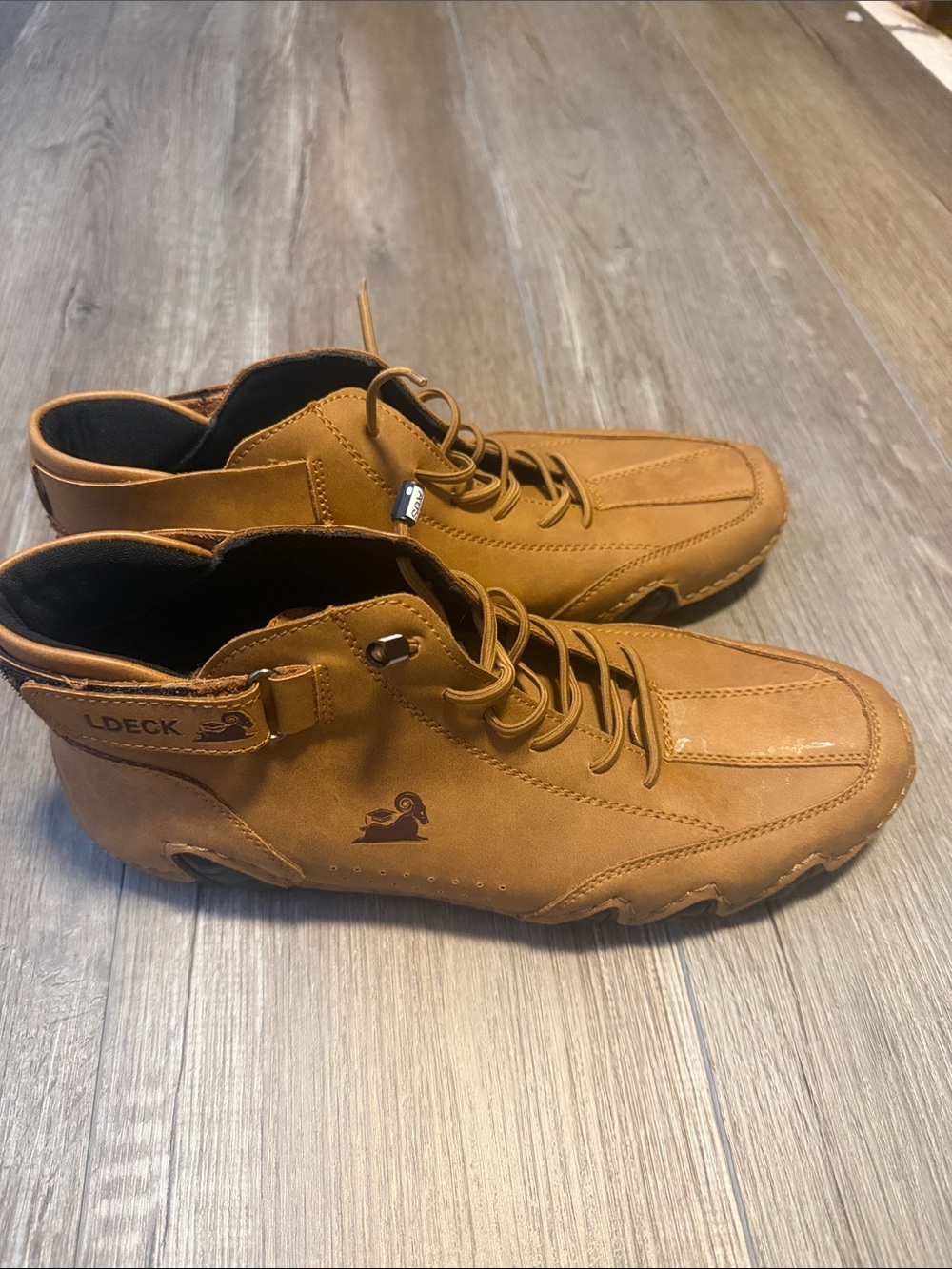 LDECK high-top casual leather boots in a tan colorway NWOT
